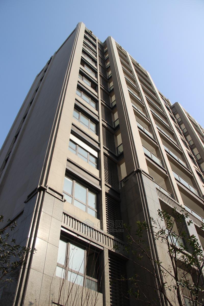保利香槟国际